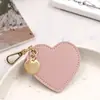 Em Estoque Criativo Chaveiro de Coração de Couro PU Chaveiro de Metal Presente Letra Couro Chaveiro Pingente