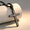 Pingente de cruz em aço inoxidável europeu e americano transfronteiriço com diamantes, moda masculina e colar único que não desbota, joias estilo hip-hop