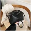 Bolsa Super Popular de Couro Sintético Nova Primavera 2025 Bolsa de Mão Vintage Bolsa Almofada Design Boston Bolsa Transversal para o Dia a Dia