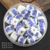Contas Cerâmicas Quadradas Azuis e Brancas Estilo Chinês 8mm com Furos Retos, Contas Quadradas Cerâmicas Decorativas para Pulseiras e Acessórios de Vestuário