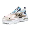 Sapatos Masculinos 2026 Nova Primavera Outono Versátil Esportivo Casual Branco Tendência Adolescentes Sola Grossa Roupa de Trabalho Sapatos de Pai Atacado
