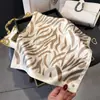 Bufanda Moderna de Seda Estampada a Rayas, Chal Versátil de Alta Gama, Bufanda para el Cuello con Protección Solar, Pañuelo Cuadrado Pequeño, Pañuelo para la Cabeza, Bufanda para Mujer