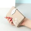 Cartera corta para mujer al por mayor creativa textura de cuero suave billetera pequeña multi-tarjeta estampado de margarita pliegue de 2 pliegues monedero