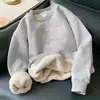 Suéter Feminino Outono Novo Casual Casal Pele de Cordeiro Gola Redonda Camisa Base Top Masculino e Feminino Camiseta de Manga Longa