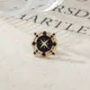 Broche Masculino Retro com Padrão Dourado Pin de Lapela Moda Estilo Coreano e Japonês Insígnia Tendência Flor de Lapela Terno Acessório Tendência