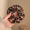Novo scrunchie de alta qualidade para rabo de cavalo baixo 2026 para mulheres, apresentando um estilo inspirado em Melard, um acessório de cabelo retrô para outono e inverno