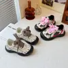 Zapatos retro para niños al por mayor 2026 otoño nuevo estilo versión coreana para niños zapatillas deportivas casuales para niñas ligeras modernas