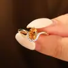 Anillo de Plata de Ley Pura S925 con Diamante Amarillo Ovalado, Anillo de Lujo Ligero para Mujer, Anillo Personalizado Exquisito Irregular Estilo Europeo y Americano