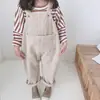 Macacão de veludo cotelê estilo coreano para meninas na primavera e outono para crianças, roupas infantis coreanas, vestuário infantil transfronteiriço