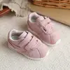 Zapatillas Deportivas para Niñas de 1 a 5 Años 2026 Primavera Nuevos Zapatos Infantiles para Exteriores Casuales Zapatos para Niños Zapatos Forrest Gump Antideslizantes