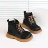Botas Martin de Moda Versátiles para Niñas 2026 Nuevo Estilo de Verano Botas Negras Lisas de Cuero para Niños Botas Cortas de Suela Suave Modernas