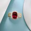 Um anel de rubi vintage para mulheres, em prata de lei s925, com cravação de quatro garras, com anel de diamante de corindo vermelho pombo de 2 quilates