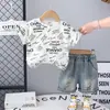 Comércio Exterior Vestido de Verão Manga Curta Conjunto Verão Bebê Menino Roupa Fina Rua Frita Estampa Completa Letra Manga Curta Conjunto de Duas Peças Moderno
