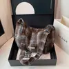 2025 Nuevo Bolso Cruzado Versátil Retro de Lana con Correa para el Hombro, Bolso Dumpling Casual y Simple de Gran Capacidad, Bolso de Hombro de Mano