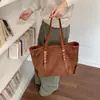 Bolsa Tote Versátil de Camurça para o Dia a Dia Outono/Inverno Grande Capacidade Nova Moda Outono 2026 para Mulheres Bolsa de Ombro Simples Casual