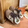 Zapatos de Felpa con Forro de Argán Estilo Coreano para Niños 2026 Invierno Nuevos Zapatos de Entrenamiento Alemanes para Niñas Moda para Niños Versátiles Zapatos de Tabla con Estampado de Leopardo