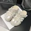 Zapatillas de entrenamiento alemanas, zapatillas casuales deportivas, estilo de nicho para mujer, suela gruesa, nuevos colores combinados, mules de punta cerrada, punta redonda, primavera/verano 2026