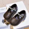 Zapatos de Cuero para Niñas 2026 Otoño Nuevo Estilo Coreano Zapatos de Princesa con Pedrería Suela Suave para Niñas Pequeñas Zapatos Individuales de Boca Baja para Exportación
