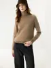 Nova blusa de base de malha de caxemira para outono e inverno, suéter de cor sólida moderno, simples, macio, confortável, com gola alta para mulheres