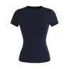 Camiseta Feminina Estilo Retro Minimalista Americano, Gola Redonda, Manga Curta, Fina e Justa ao Corpo, Acinturada, Top Básico Versátil