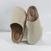 2026 Novo Modelo Mules com Acabamento em Camurça Bege, Meia-Pantufa Rasteirinha Fechada na Ponta, Slip-On, Exclusivamente para E-commerce Transfronteiriço