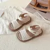 Sandálias Infantis com Design de Biqueira Vazada, Novo Estilo Verão 2026 Sapatos Infantis, Sapatos de Princesa para Meninas, Sapatos de Praia Estilosos com Solado Macio
