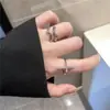 Anel para Estudantes, Cruz de Luxo Leve, Estilo Doce e Cool Único, Anel de Dedo Indicador Aberto para Casal com Personalidade Ins