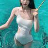 Novo Maiô Branco Puro Tomara-que-caia para Mulheres, Estilo Retrô Sexy para Seios Pequenos, Roupa de Banho de Uma Alça para Férias em Fontes Termais