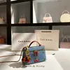 Bolsa Cuadrada Vintage de Mezclilla Bordada para Dropshipping 2025 Otoño e Invierno Nuevo Estilo Bolsa Cuadrada Pequeña de Alta Gama Venta al por Mayor