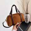 Bolsa pequena de crowdsourcing de alta qualidade Sense para mulheres, outono e inverno 2024, nova bolsa vintage fosca, bolsa de boliche portátil para mulheres