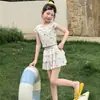 Maiô Estilo Saia Dividida com Desenho para Meninas no Verão, Roupa de Banho Infantil para Férias na Praia, Conjunto Casual de Duas Peças