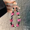 Moderna Cadena Corta para Teléfono Móvil con Bola de Pelo Estampado de Leopardo y Aroma Pequeño, Cadena Colgante de Bola de Pelo de Cristal para Otoño e Invierno, Correa de Muñeca para Teléfono Móvil, Venta al por Mayor
