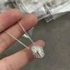Colar V Trevo de Quatro Folhas Banhado a Ouro 18K Acessórios Femininos Versão Superior Madrepérola Branca Ouro Rosa Pingente Nicho Luxo Acessível