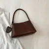 Bolsa de ombro tecida da moda para mulheres 2026 novo modelo bolsa de mão simples para ombro bolsa de grande capacidade para o dia a dia bolsa retrô estilosa