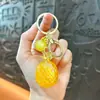 Nuevo Artículo de Venta Caliente Transfronterizo Fruta Brillo Piña Bolso Colgante Llavero Lindo Acrílico Colgante Accesorios Mayoreo