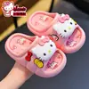 Pantuflas infantiles Sanrio con una sensación de amortiguación suave, diseño de caricatura lindo para niñas, pantuflas antideslizantes para interior, baño, de suela suave para verano