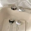 Anillo de Corazón con Esmalte Goteante Estilo Mismo que el Blogger Coreano Diseño Blanco Perlado Negro Zirconia Linda Incrustada Anillo para Dedo Índice