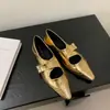 Zapatos Mary Jane Puntiagudos Tallados Vintage Chuyuji para Mujer, Zapatos de Una Sola Hebilla Bajos con Aumento Interno de Altura, Zapatos Pequeños de Cuero Versátiles para el Trabajo