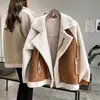 Jaqueta de Motociclista Nova e Espessa de Pele de Carneiro para Mulheres Baixas, Elegante Casaco de Pelúcia de Lã de Cordeiro Estilo Coco para Mulheres, Outono/Inverno