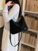 Bolso de Hombro y Axila Grande de Moda y Elegante con un Toque de Lujo, Bolso de Mano Versátil, Bolso Cuadrado Pequeño, Bolso Tote Retro para Mujer