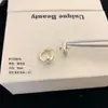 Pendientes de Acero de Titanio 316L, Modernos y Sencillos, con Brillo Fino, Flor de Iris Color Dorado Café Barras Rectas Clip para Oreja, Pendientes Versátiles de Moda