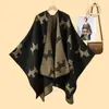 Chal de estilo coreano para mujer, patrón de dibujos animados simple, con abertura, otoño e invierno, engrosado, cálido, capa tipo cárdigan de jacquard, venta caliente transfronteriza, nuevo