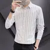 Camisa de manga larga a rayas, camisa de moda para hombre de primavera y otoño, nuevo top casual estilo coreano, prenda de abrigo para hombre