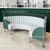 Sofá de doble cabina de lujo ligero para restaurante occidental, tema personalizado para restaurante, hotel, restaurante de hot pot, combinación de mesa y silla de acero inoxidable