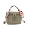 2025 Nueva Moda Bolso Bolso de Mano Simple para Mujer Bolso de Compras Colgante Cuadrado Pequeño Bolso Casual Multifuncional para Mujer