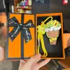 Llavero colgante de ramo de lana para el Día del Maestro, un accesorio de bolso de ramo de rosas, regalo para maestros durante la temporada de regreso a clases