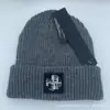 Sombreros de Otoño e Invierno Comercio Electrónico Transfronterizo Sombreros de Punto para Hombres y Mujeres Ropa de Trabajo Casual Europea y Americana Sombreros Cálidos para el Frío Sombreros de Lana Bordados con Letras