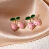 Pendientes de Fresa con Goteo de Aceite de Venta Caliente Transfronterizos, Serie de Frutas de Acero Inoxidable de Lujo Ligero y Gama Alta, Pendientes Dulces y Lindos