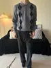Suéter Tricô Jacquard Acolchoado Estilo Old Money para Homens, Tricô de Inverno com Gola Polo Retrô Americano de Alta Inteligência