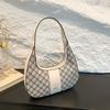 Bolsa Feminina Lua Nova com Textura Vintage, Bolsa de Axila Patchwork para Mulheres, Novo Modelo 2025, Bolsa Transversal de Ombro Único Transfronteiriça para Deslocamento de Verão
